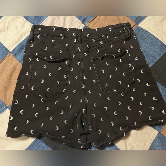 High Waisted Denim Shorts with Moon Pattern - Picture 2 of 4